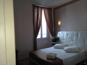  Arcotel  Канны